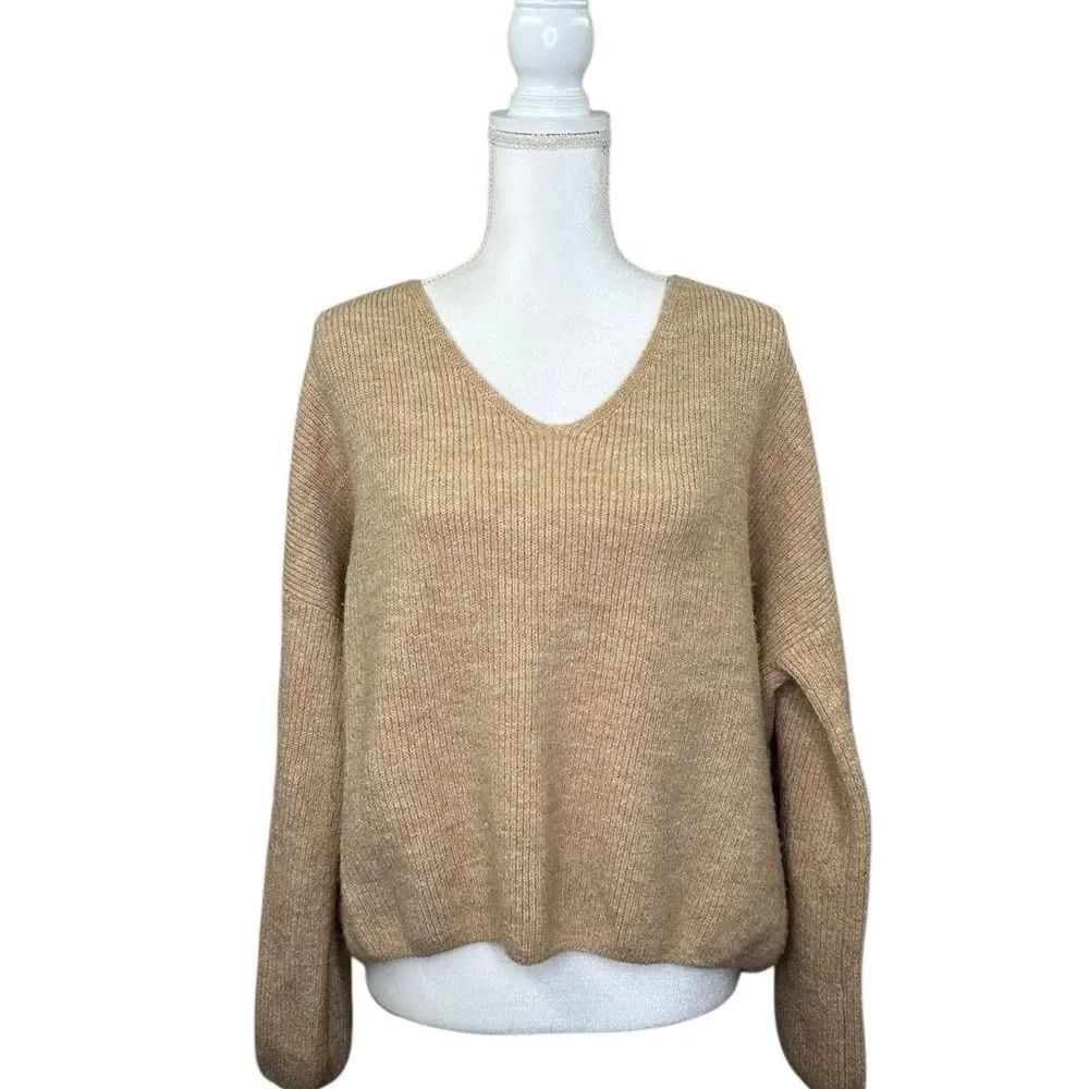 NWOT Women's Soft Beige Tan Oversized Wide Sleeve Pullover Sweater Size Large